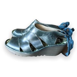 Fly London Yown Rug Leather Peep Toe Wedge w/ Tie Back in Deep Green Women’s 39